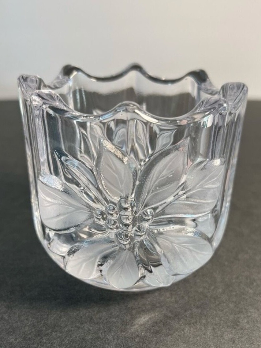 Vintage 1996 Mikasa Festive Poinsettia Crystal Flower Votive Candle Holder Japan